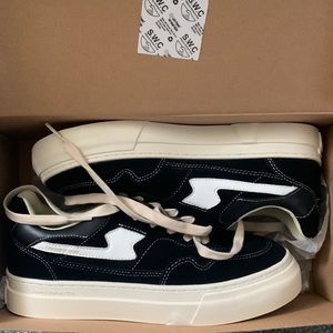 Stepney Workers Club, pearl s-strikes in black suede